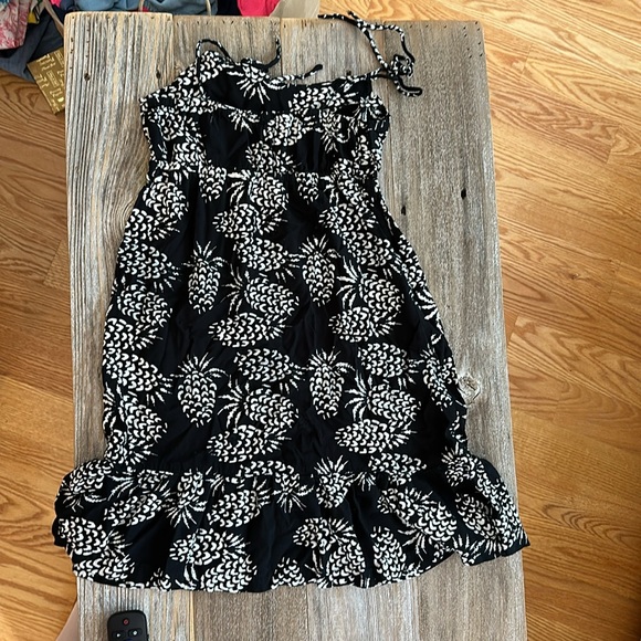 Girls size 9-10 pineapples dress - Picture 2 of 3